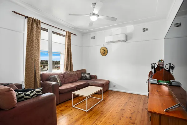 64 Kelly Street, Berkeley NSW 2506 - Image 2