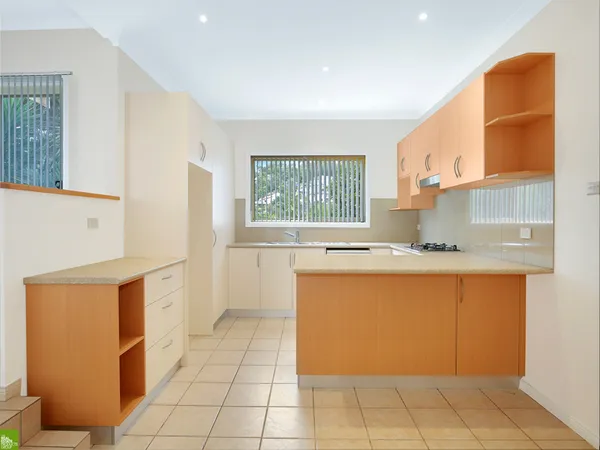 1/140 Waples Road, Farmborough Heights NSW 2526 - Image 2