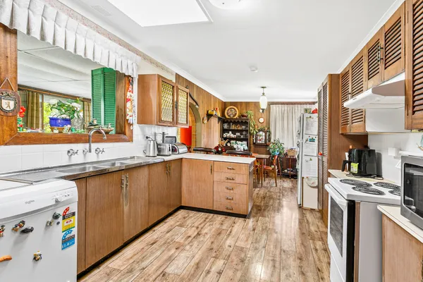 20 Gerard Avenue, Farmborough Heights NSW 2526 - Image 2