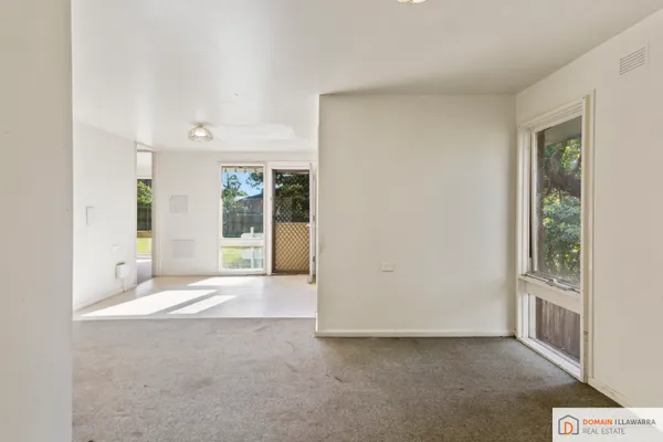 8 Malonga Place, Koonawarra NSW 2530 - Image 2