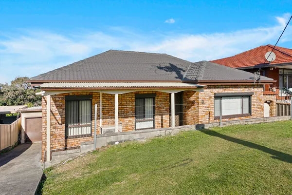 189 Flagstaff Road, Lake Heights NSW 2502