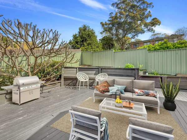 2/227A Cordeaux Road, Mount Kembla NSW 2526 - Image 2