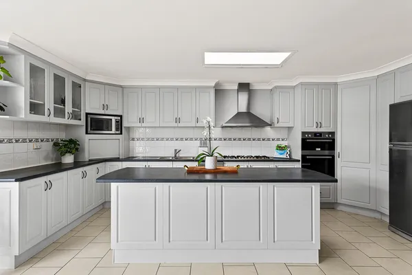 20 Avery Avenue, Mount Warrigal NSW 2528 - Image 2