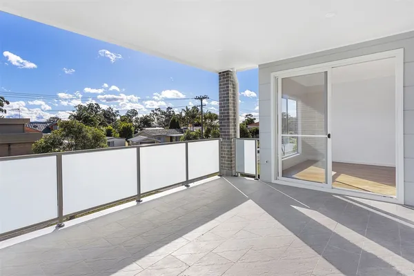 11 Reid Street, Oak Flats NSW 2529 - Image 2