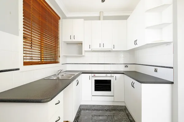 19 Maynes Parade, Unanderra NSW 2526 - Image 2