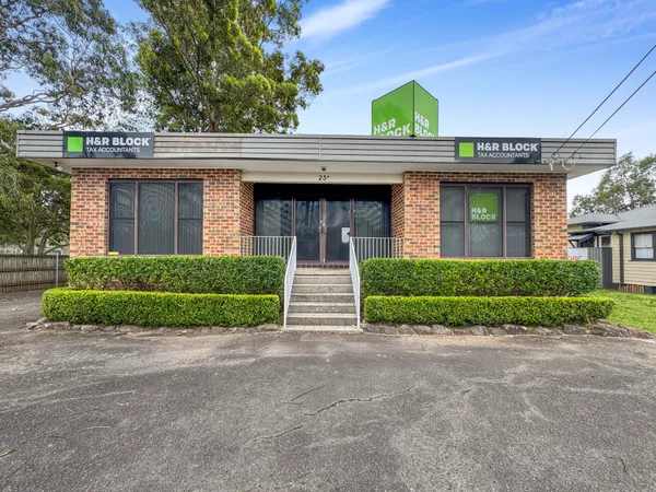 23A Central Road, Unanderra NSW 2526