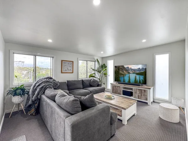 47 Jenkins Street, Unanderra NSW 2526