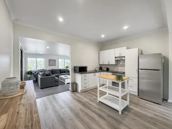 47 Jenkins Street, Unanderra NSW 2526 - Image 2