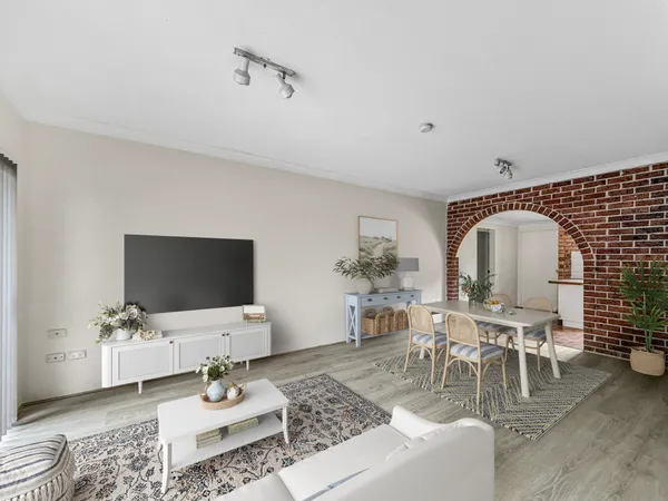 1/8 Farmborough Road, Unanderra NSW 2526